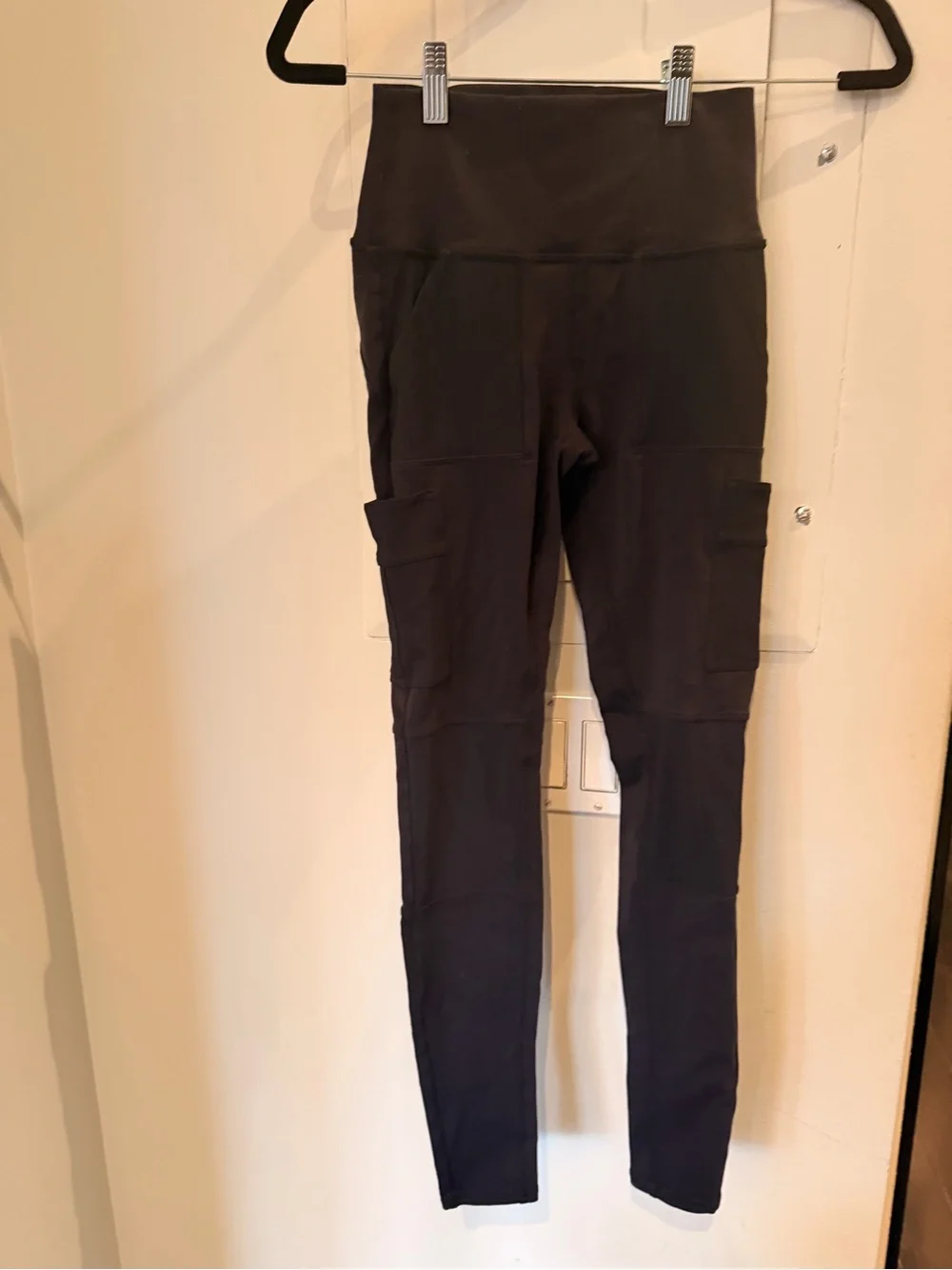 All High-Waist Black Cargo Leggings